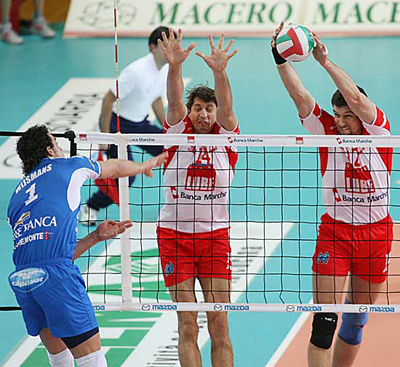 Inserisci un'immagine (800x500)