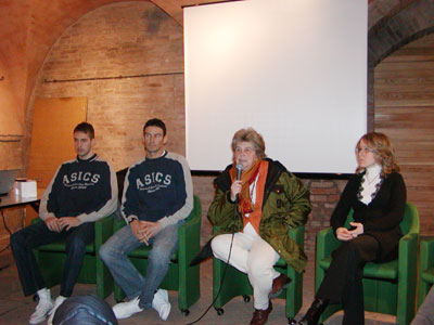 Inserisci un'immagine (800x500)