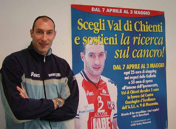 Inserisci un'immagine (800x500)