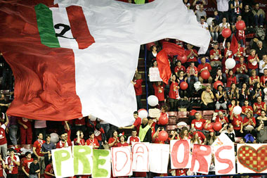 Inserisci un'immagine (800x500)