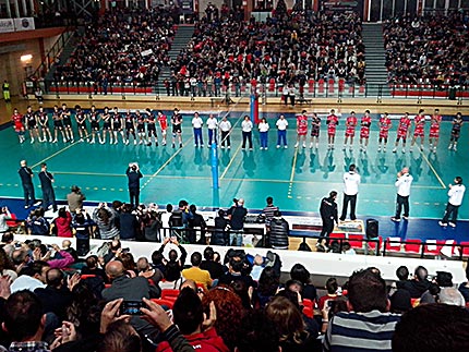 Inserisci un'immagine (800x500)