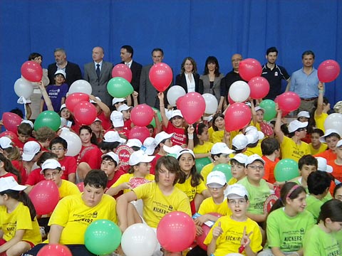 Inserisci un'immagine (800x500)