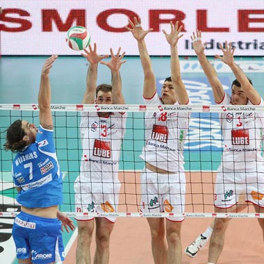 Inserisci un'immagine (800x500)