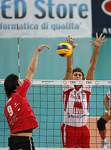 Inserisci un'immagine (800x500)